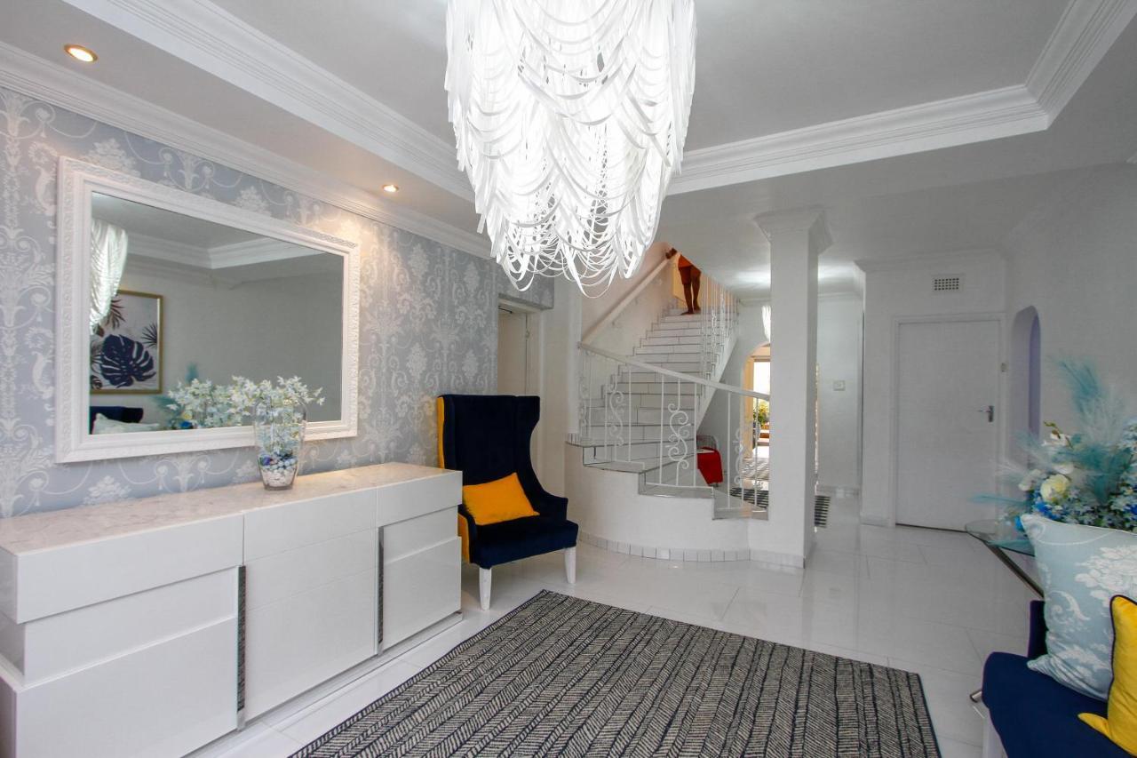 Blue Waves Lodge Umhlanga Luaran gambar