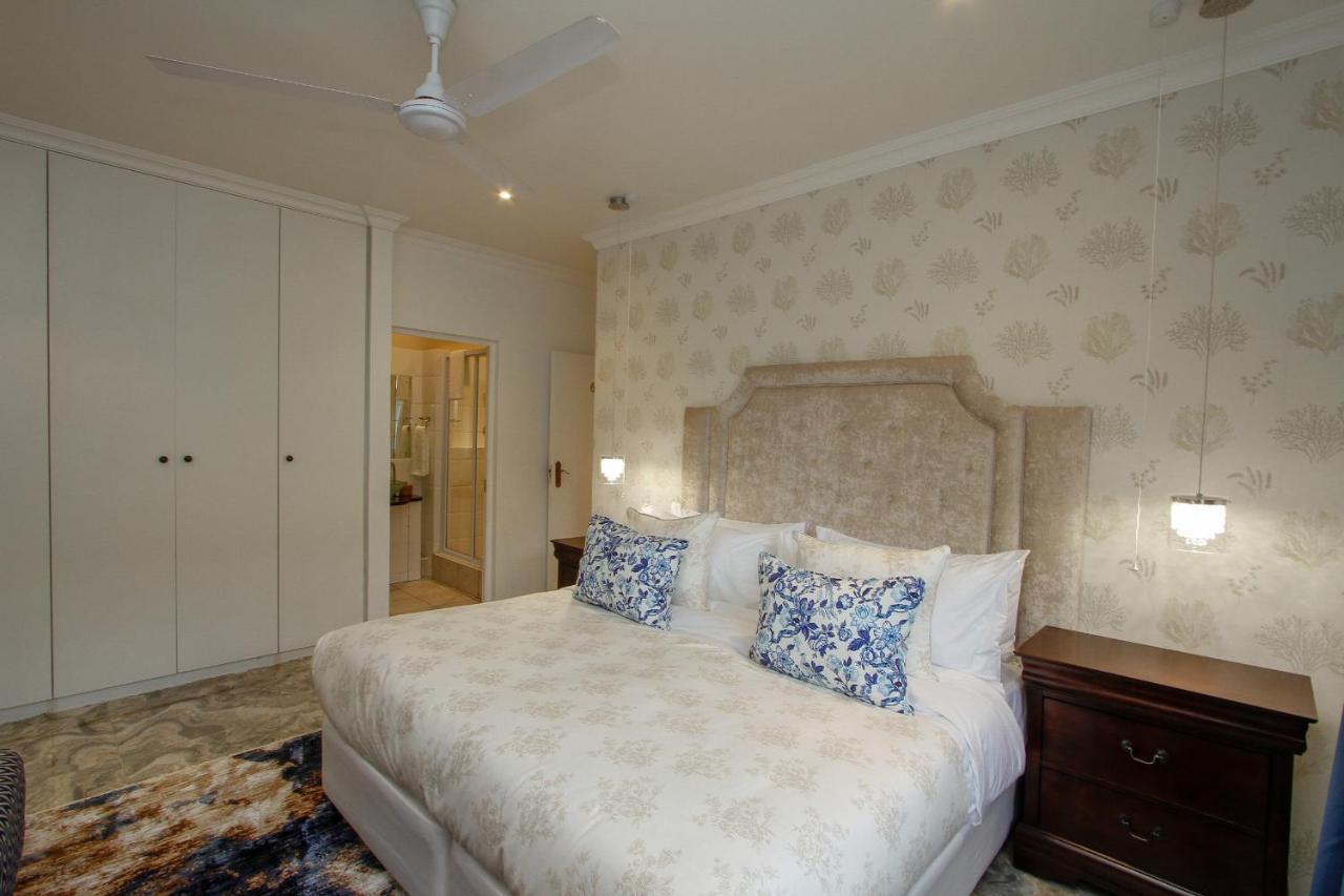 Blue Waves Lodge Umhlanga Luaran gambar