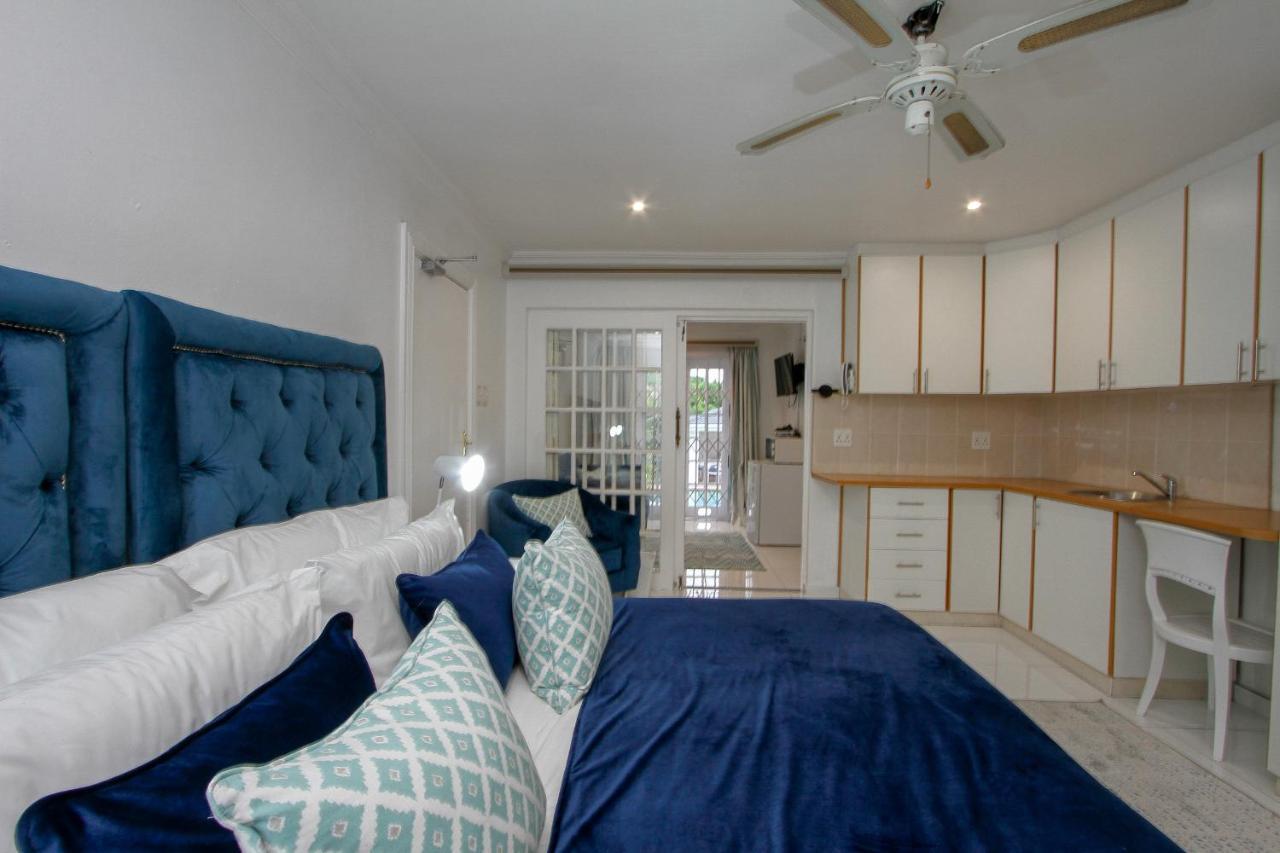 Blue Waves Lodge Umhlanga Luaran gambar