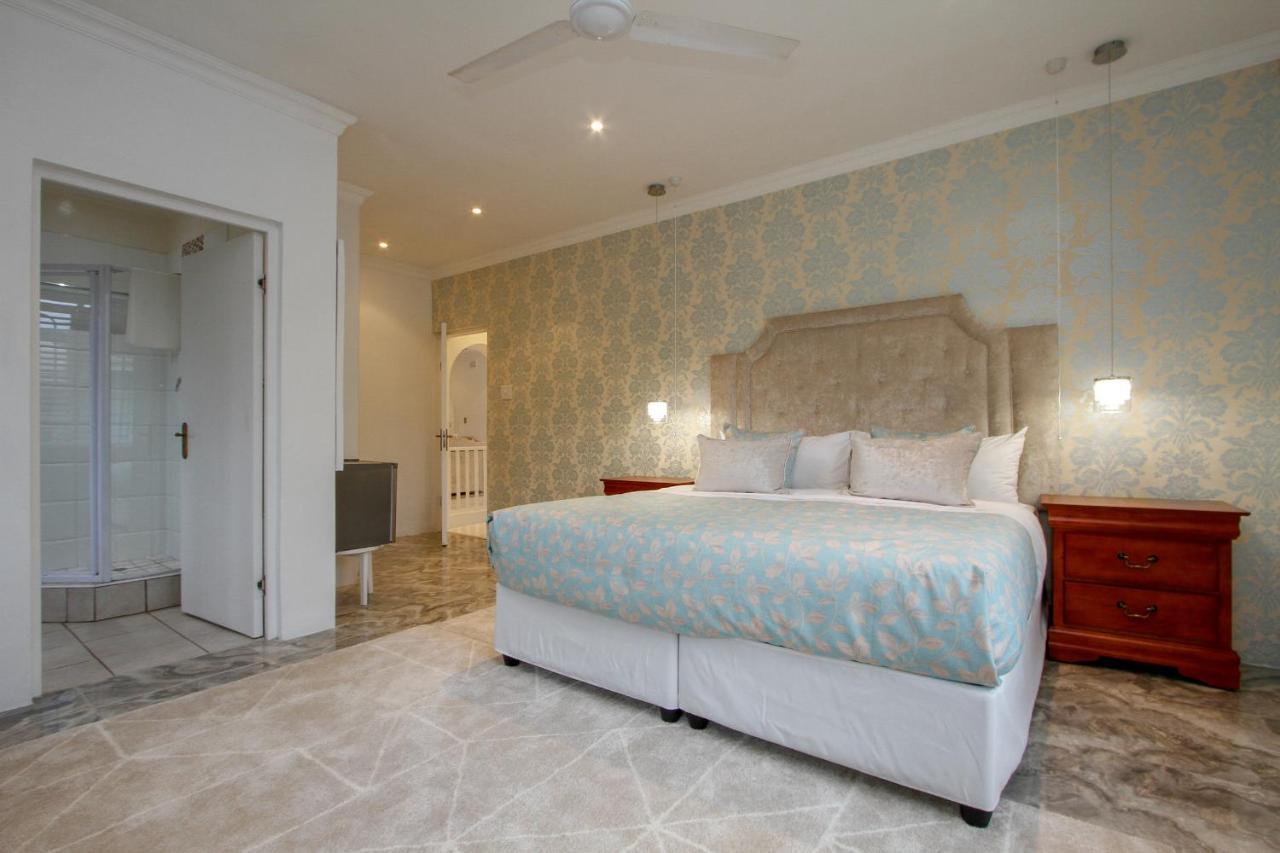 Blue Waves Lodge Umhlanga Luaran gambar