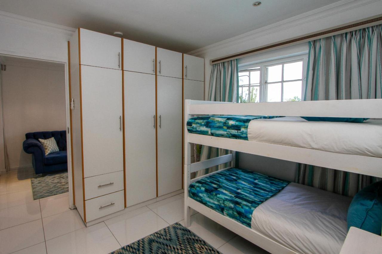 Blue Waves Lodge Umhlanga Luaran gambar
