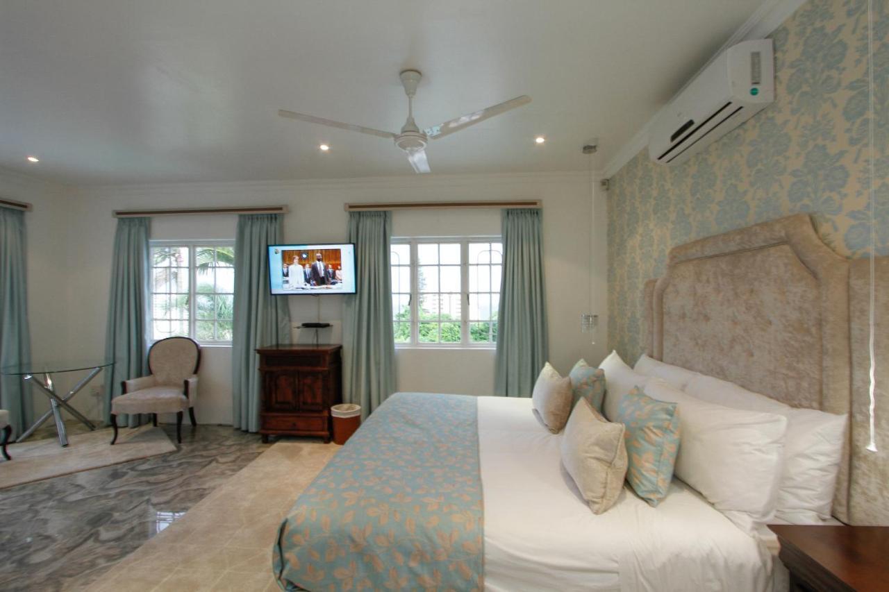 Blue Waves Lodge Umhlanga Luaran gambar