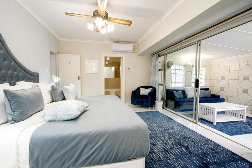 Blue Waves Lodge Umhlanga Luaran gambar